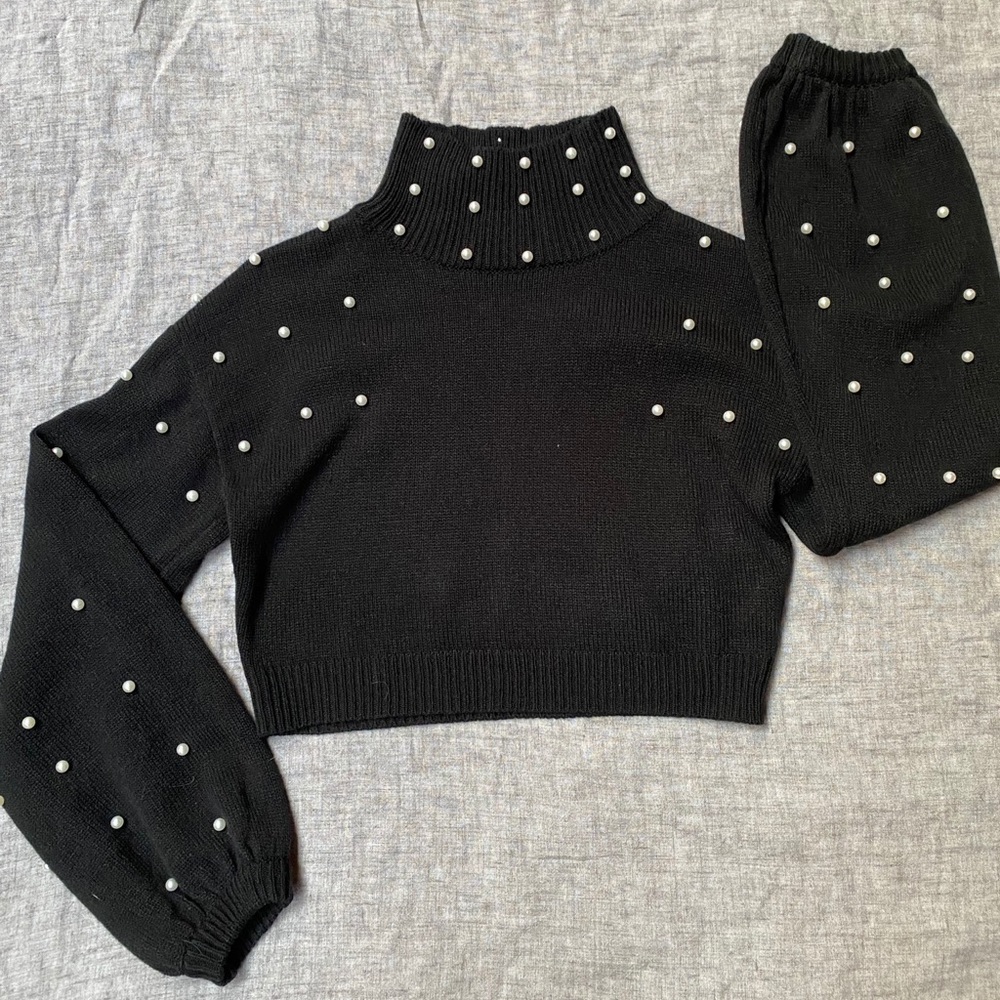 SHEIN Pearl Decorated Crop Sweater